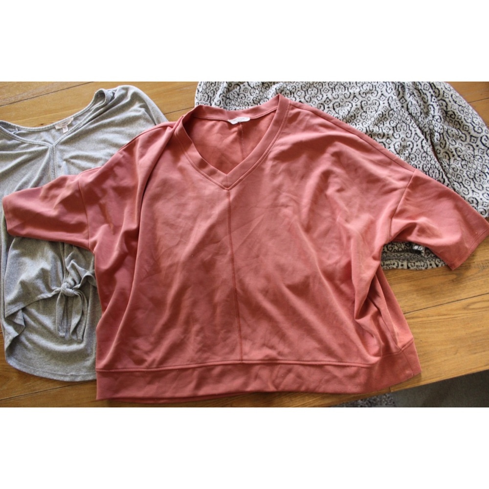 Plus Size (3) Piece Top Lot 2X Preowned - Picture 3 of 6